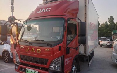 Подержанный JAC X8 PLUS 2023, китайский SUV 2WD, бензин, для продажи, цена и характеристики