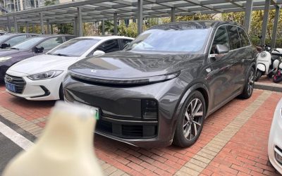 Вид экстерьера LI L8 2024, подключаемый гибридный внедорожник, подержанный автомобиль на продажу в Китае, характеристики и цена