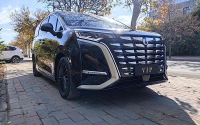 Взгляните на вторичный Denza D9 2023 года, подержанный китайский электрический минивэн с 2WD.