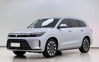 Полный вид подержанного AITO M7 2024 подключаемого гибрида внедорожника, с ценой и характеристиками для покупателей в Китае
