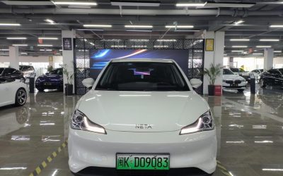 Полный вид подержанного Neta V 2021 электрического кроссовера, с ценой и характеристиками для покупателей в Китае