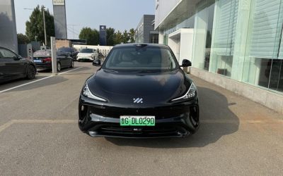 Взгляните на вторичный IM LS6 2023 года, подержанный китайский электрический внедорожник с 4WD.