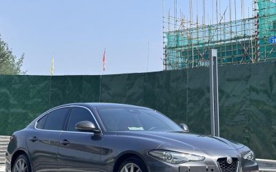 Полный экстерьер подержанного седана Alfa Romeo Giulia 2020, китайский подержанный автомобиль на продажу, изучите характеристики, цену, бензин, 2WD.