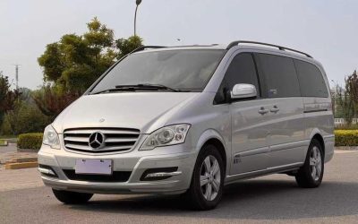 Экстерьер Mercedes Benz Viano 2012, подержанный минивэн на продажу в Китае, обзор характеристик дизеля 2WD, цена и покупка в Китае.