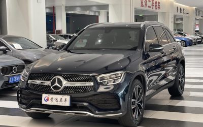 Полный вид Mercedes-Benz GLC 2020, подержанный автомобиль, внедорожник, бензиновый, 2WD/4WD, на продажу с техническими характеристиками и ценой.