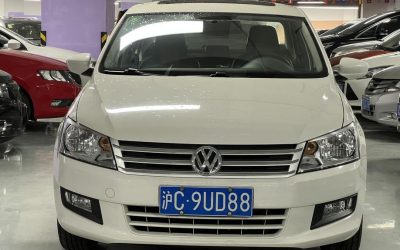 Полный экстерьер Volkswagen Santana 2016, б/у седан на продажу в Китае, обзор характеристик бензина 2WD, цена и покупка в Китае.