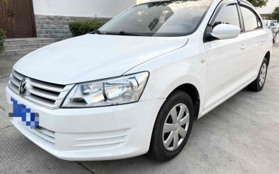 Полный вид Volkswagen Santana 2016, подержанный автомобиль, седан, бензиновый, 2WD, на продажу с техническими характеристиками и ценой.