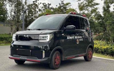 Полный экстерьер Wuling Hongguang MINI EV 2024, б/у китайский электрический хэтчбек на продажу, обзор характеристик электричества 2WD, цена и покупка в Китае.