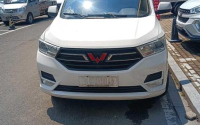 Wuling Hongguang 2020, минивэн, бензин, 2WD, подержанный автомобиль из Китая, для продажи, обзор и цена.