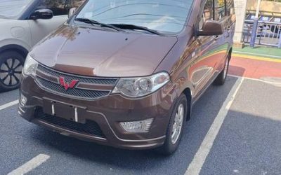 Обзор Wuling Hongguang 2017 MPV, китайский подержанный автомобиль, бензин 2WD, на продажу с ценой и характеристиками.