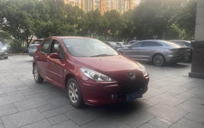 Peugeot 307 2013, хэтчбек, бензин, 2WD, подержанный автомобиль из Китая, для покупки, обзор и цена.