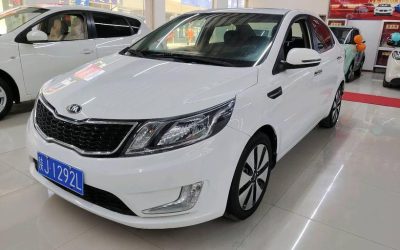 Полный вид Kia K2 2014, подержанный автомобиль, седан, бензиновый, 2WD, на продажу с ценой и техническими характеристиками.