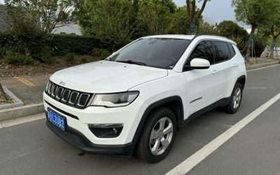 Б/у Jeep Compass 2018 интерьер, бензиновый внедорожник, 4WD, на продажу в Китае, проверьте характеристики.
