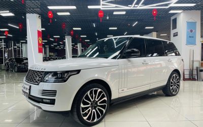 Экстерьер Land Rover Range Rover 2014, подержанный внедорожник на продажу в Китае, обзор характеристик бензина 4WD, цена и покупка в Китае.