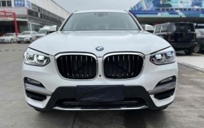 Передний вид подержанного BMW X3 2019 внедорожник, 4WD, бензин, на продажу в Китае.