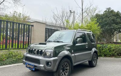 Передний вид подержанного Suzuki Jimny 2017 внедорожник, 4WD, бензин, на продажу в Китае.