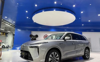 Обзор экстерьера подержанного WEY Lanshan 2023 SUV, демонстрирующий спецификации и дизайн для китайского подержанного автомобиля на продажу, с гибридным типом топлива и приводом 2WD/4WD, доступен в Китае.