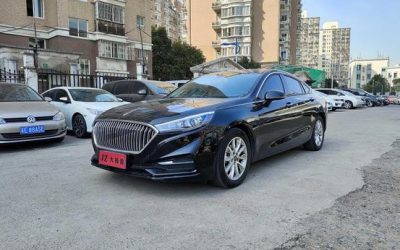 Полный экстерьер подержанного Hongqi H5 2019, китайского седана на продажу с бензиновым двигателем 2WD и ценой.