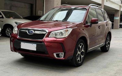 Полный экстерьер подержанного Subaru Forester 2014, внедорожника на продажу в Китае с бензиновым двигателем 4WD и ценой.