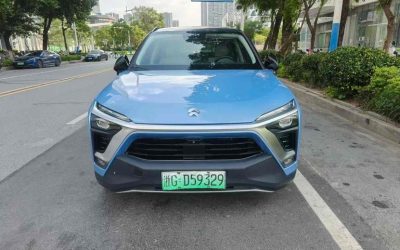 Полный экстерьер подержанного NIO ES8 2019, китайского электрического внедорожника на продажу с приводом 4WD и ценой.