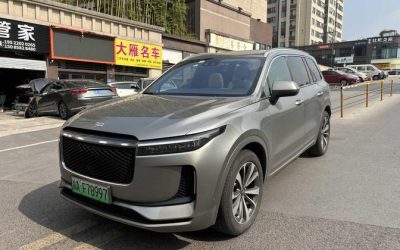 Подержанный LI ONE 2020 интерьер, подключаемый гибридный внедорожник, 4WD, на продажу в Китае, проверьте характеристики.