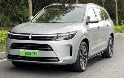 Китайский б/у AITO M7 2023 внедорожник, подключаемый гибрид, 4WD, на продажу в Китае, ознакомьтесь с ценой и обзором.