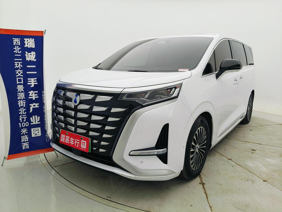 Полный вид Denza D9 2024, китайский подержанный автомобиль, минивэн, электрический/гибридный, 2WD/4WD, на продажу с ценой и техническими характеристиками в Китае.