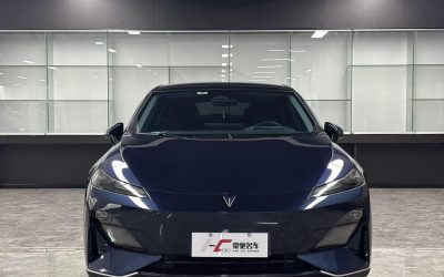 Экстерьер Deepal SL03 2022, китайский подержанный электрический седан на продажу, обзор характеристик электричества 2WD, цена и покупка в Китае.
