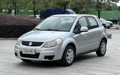 R214694-Suzuki SX4-2011_0