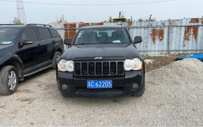 R215068-Jeep-Grand-Cherokee-2010_0