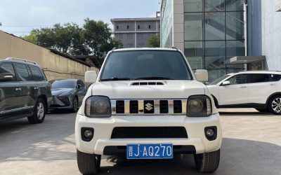 R215070-Suzuki-Jimny-2017_0