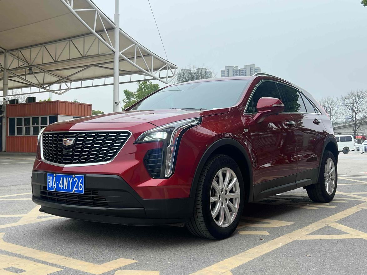 r215118-cadillac20xt4-2022_0