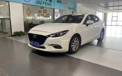 r215133-mazda3-axela-2018_0