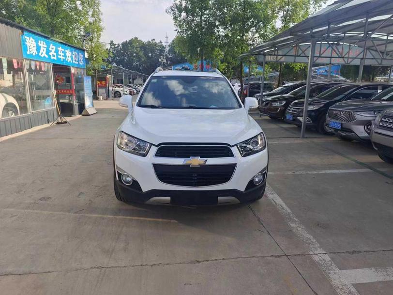 r215134-chevrolet-captiva-2015_0