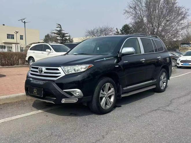 r215138-toyota-highlander-2010_0