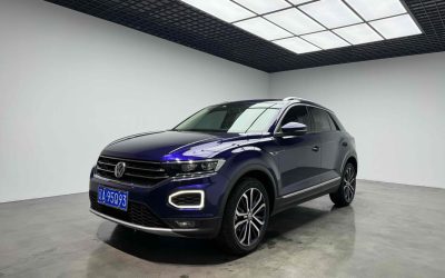 r215149-volkswagen-t-roc-2018_0