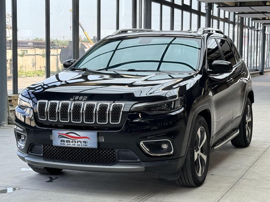 r215159-jeep-cherokee-2019_0