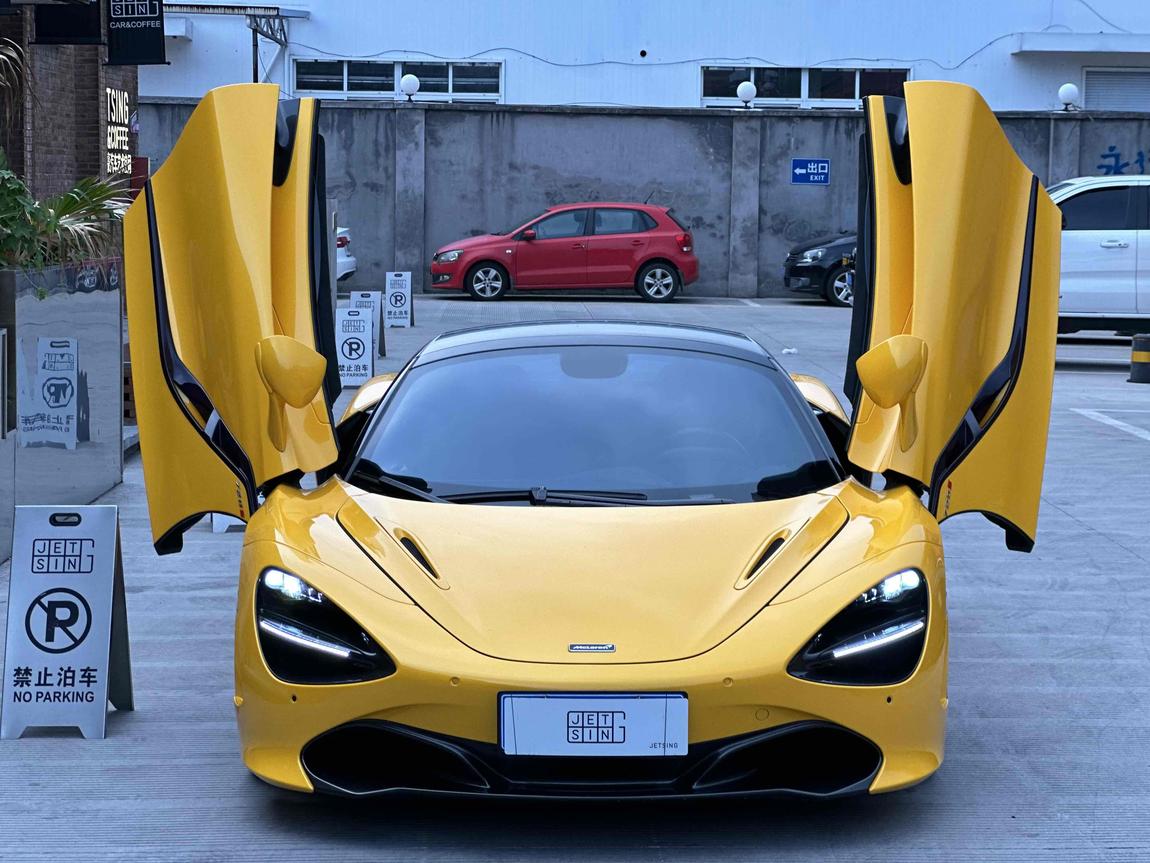 r215180-mclaren-720s-2020_0