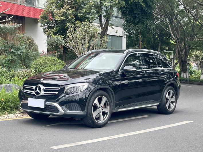 r215181-mercedes-benz-glc-2016_0