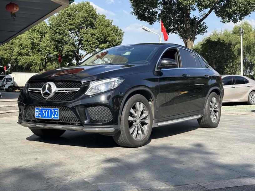 r215185-mercedes-benz-gle-coupe-2016_0