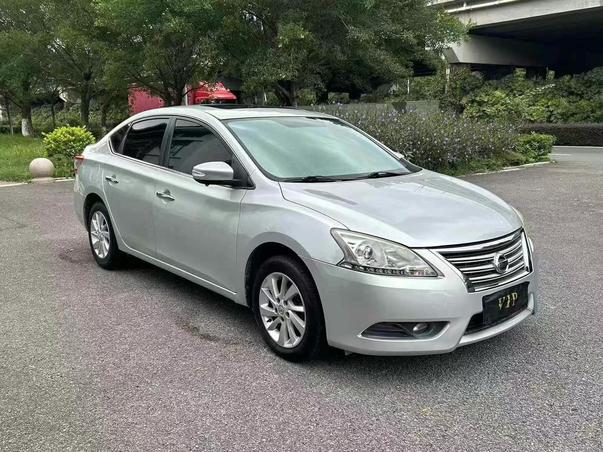 r215203-nissan-sylphy-2013_0