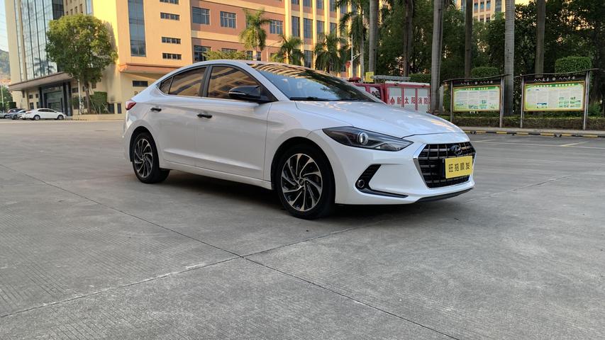 r215209-hyundai-elantra-2020_0