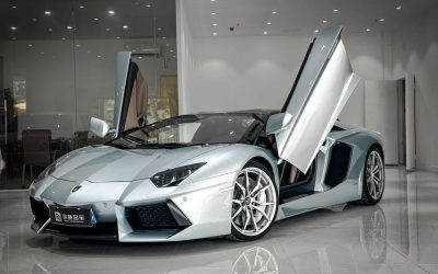 r215212-lamborghini20aventador-2013_0