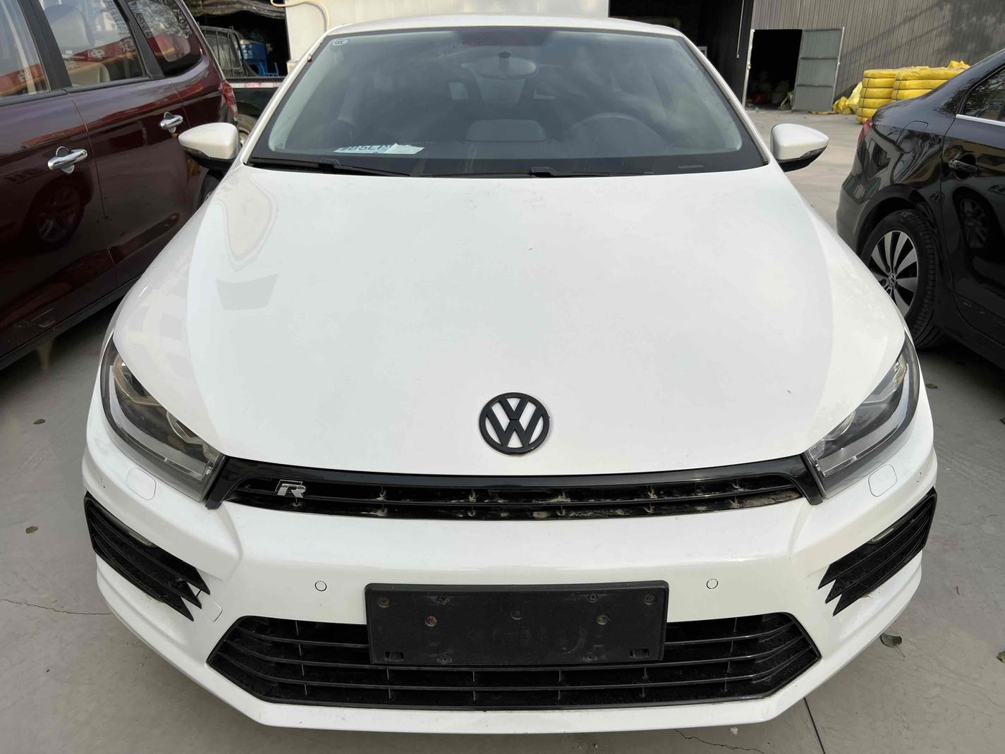 r215215-volkswagen-scirocco-2016_0