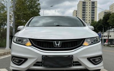 r215217-honda-jade-2015_0