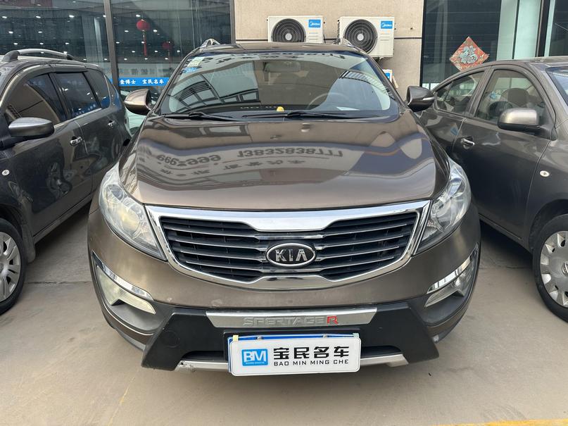 r215225-kia-sportage-2012_0