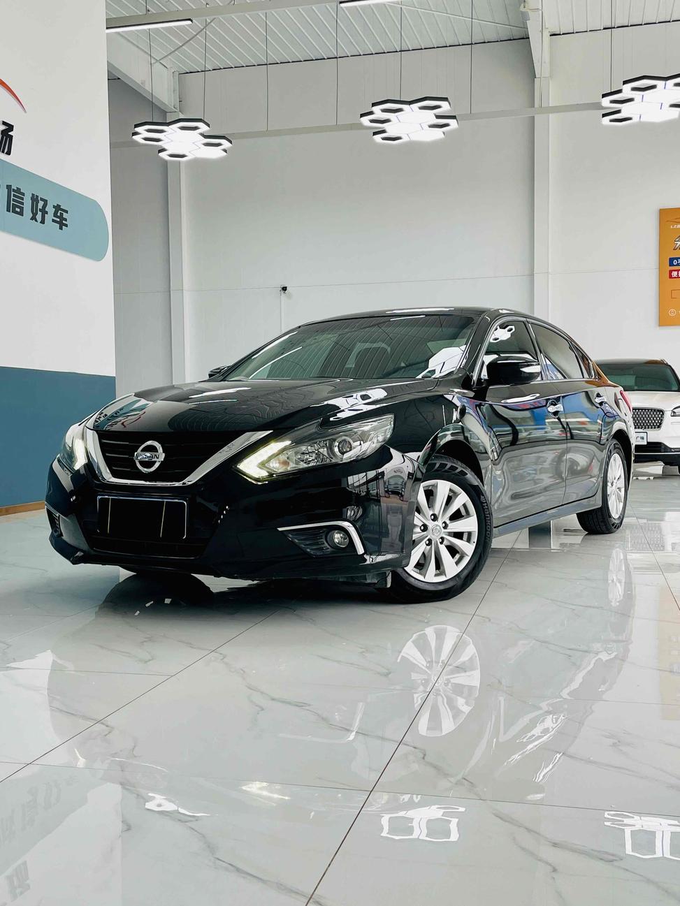 r215252-nissan-altima-2018_0