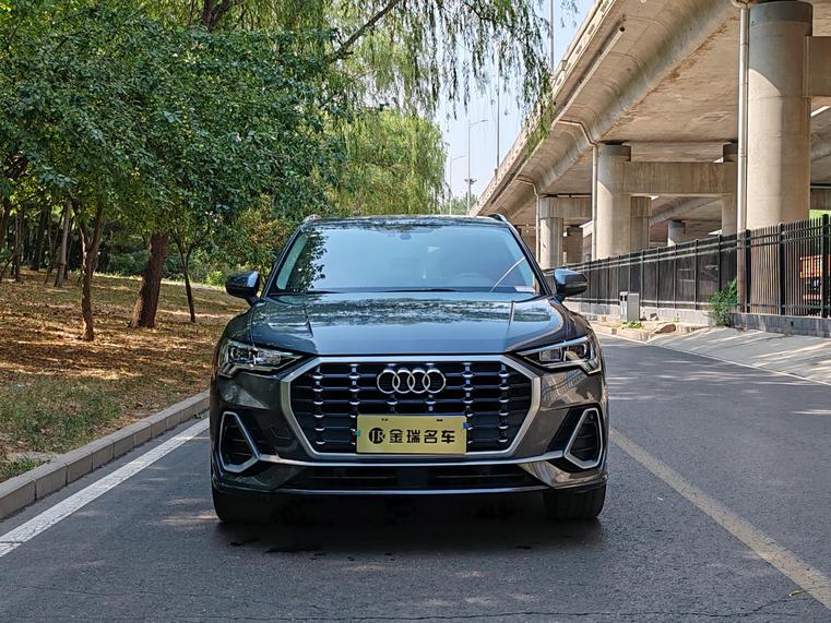 r215255-audi-q3-2021_0