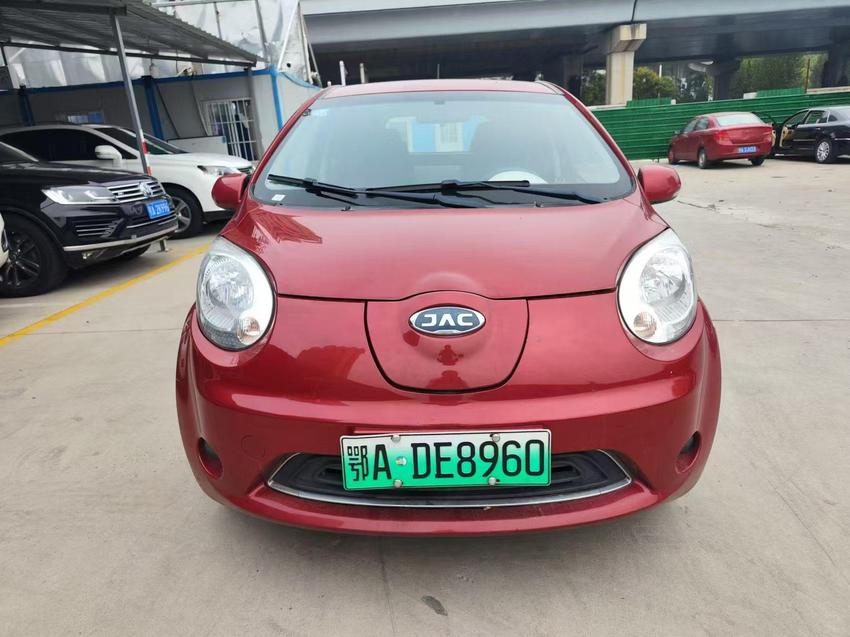 r215256-jac20iev6e-2018_0