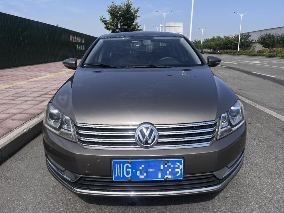 r215257-volkswagen20magotan-2016_0